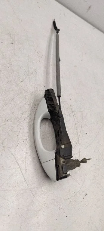 Esiukse välimine käepide 5N0837017E