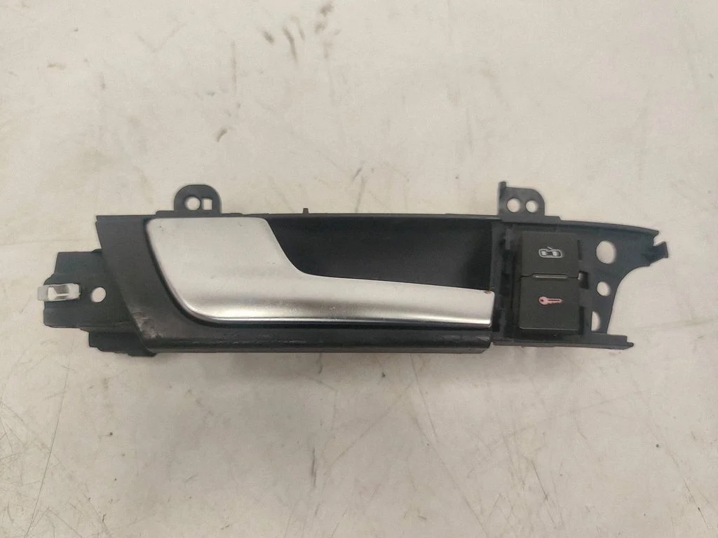 Front door interior handle 8P4837019D