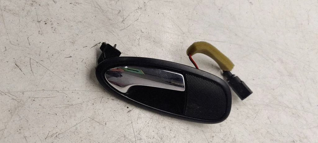 Front door interior handle 5P0837114