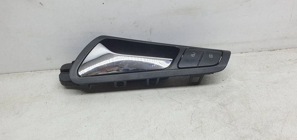 Front door interior handle – Volkswagen Passat CC (2008-2016)