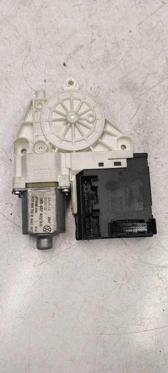 Front door window regulator motor 1K5837402AR