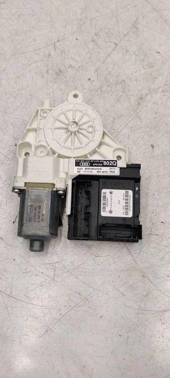 Front door window regulator motor 8P0959802Q