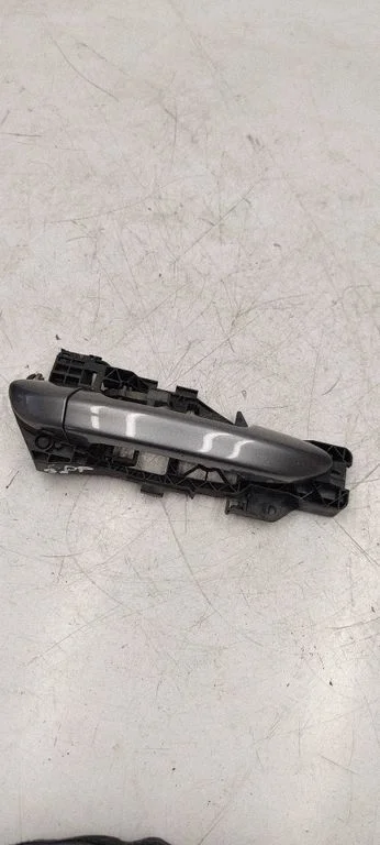 Rear door exterior handle 3C0837886
