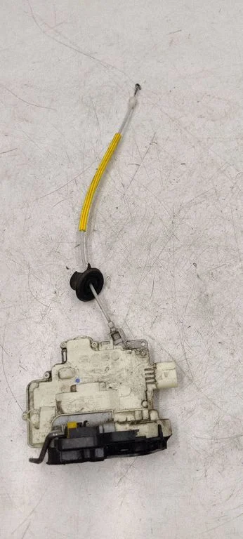 Rear door lock 8E0839016AA