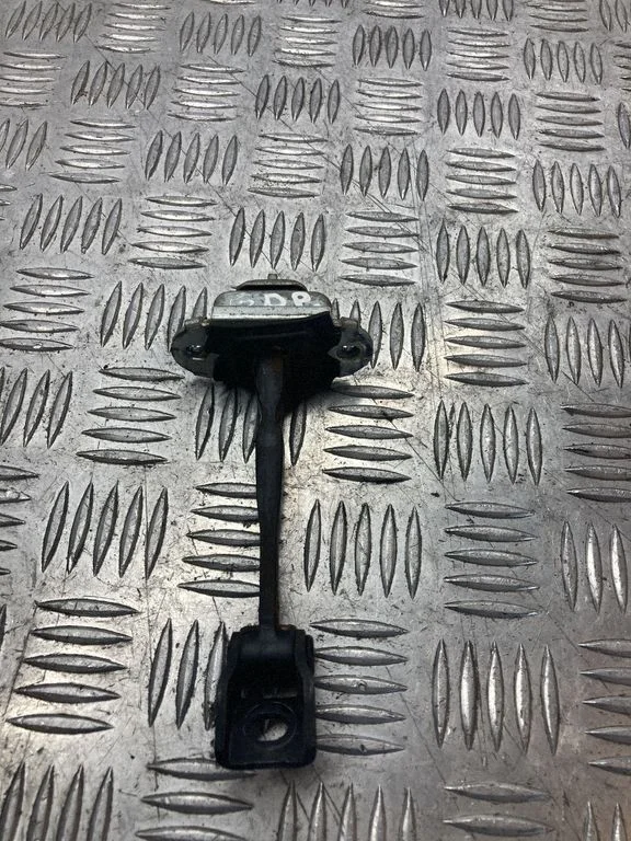 Tagaukse avamispiiraja – Skoda Octavia Mk2 (1Z) (2004-2013)