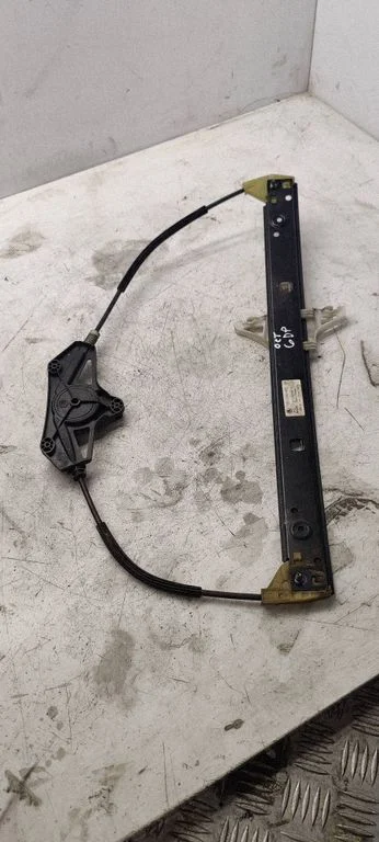 Rear door window regulator with motor 5E0839462
