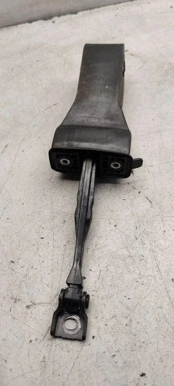 Front door check strap stopper – Volkswagen Passat CC (2008-2016)