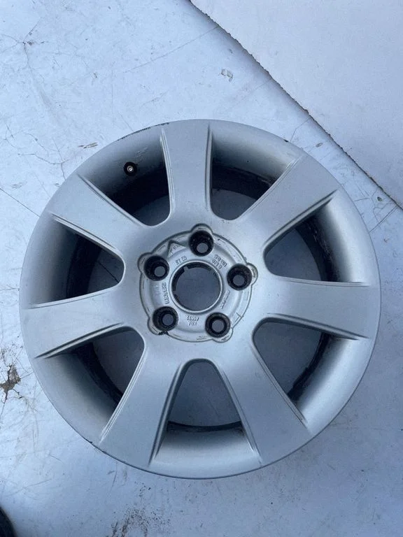 R16 valuvelg (-veljed) – Seat Altea XL (2004-2015)