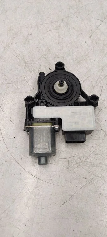 Rear door window regulator motor 5Q0959812A
