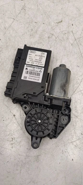 Rear door window regulator motor 8E0959801E