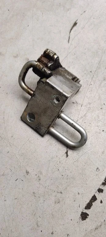 Front door upper hinge 3c0831441