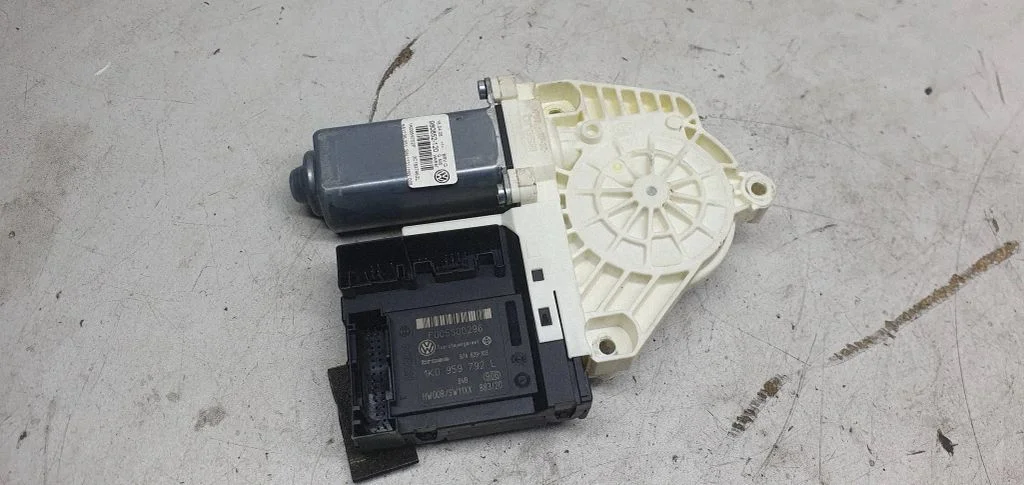 Front door window regulator with motor 1K0959792L