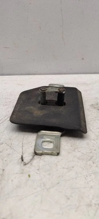 Laadimisukse luku vastus – Skoda Octavia Mk3 (5E) (2013-2019)