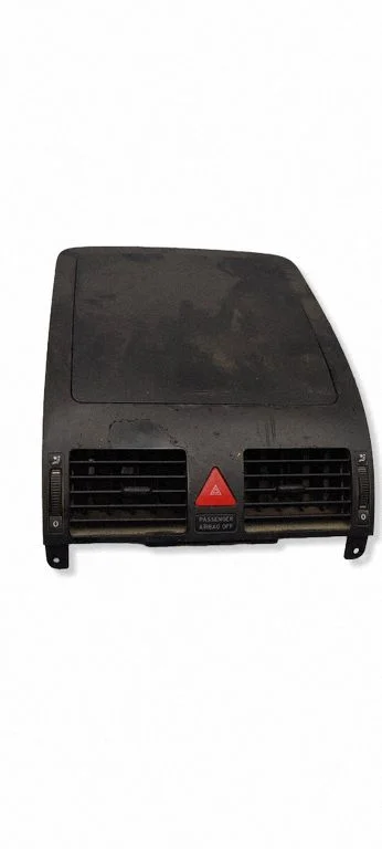 Glove box 1T1857921