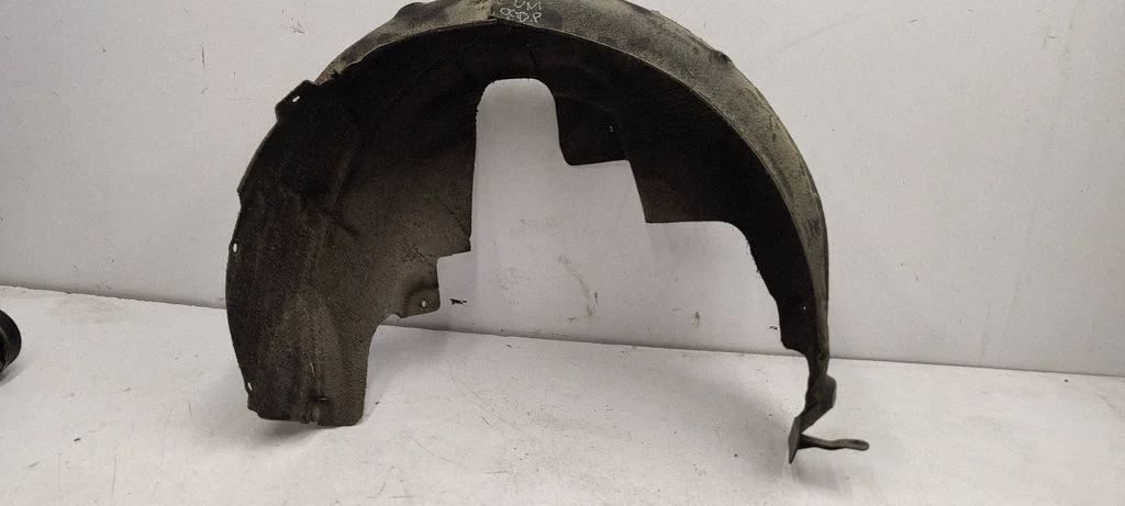 Rear arch fender liner splash guards – rear right