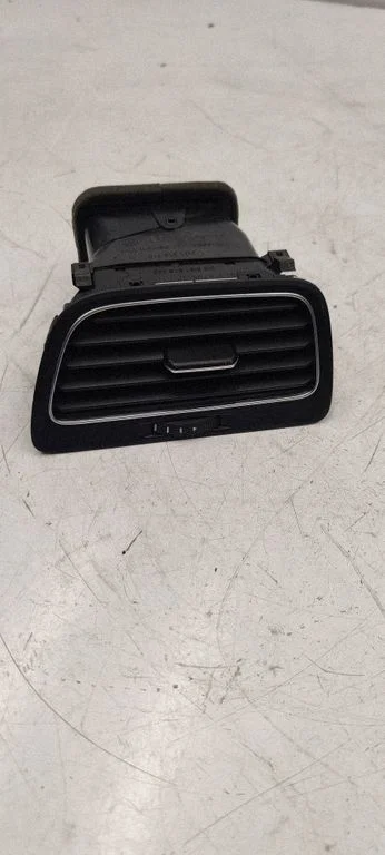 Dashboard side air vent grill/cover trim 5G1819704R