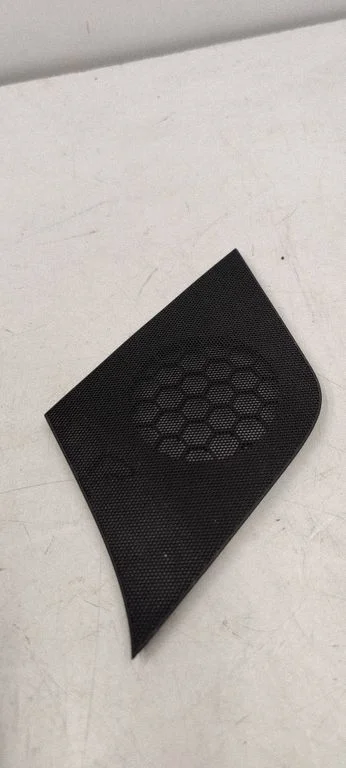 Side speaker trim/cover 8R0857227B