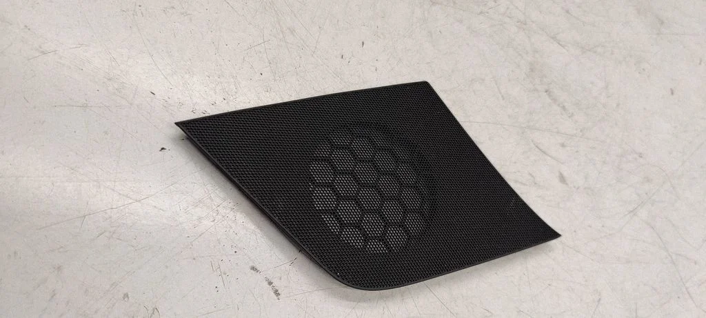 Side speaker trim/cover 8R0857228B