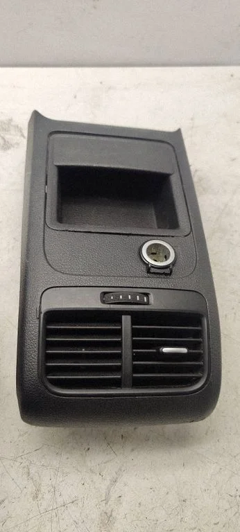 Rear air vent grill 5c6863289A