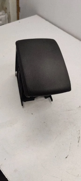 Armrest – Skoda Octavia Mk3 (5E) (2013-2019)