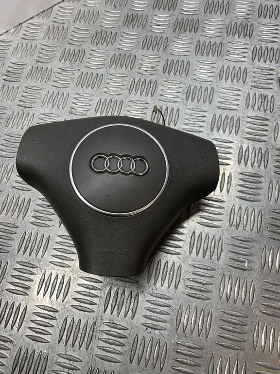 Steering wheel airbag 8FG64202001