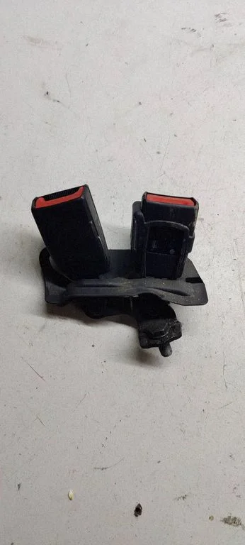 Rear seatbelt buckle 8k0857797
