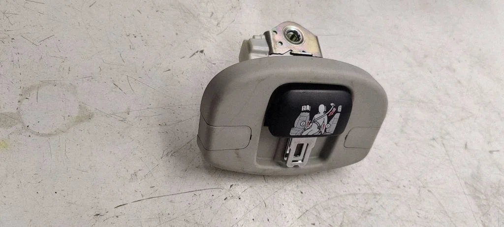 Middle seatbelt (rear) 5j7867071A