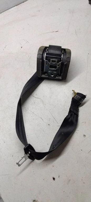 Middle seatbelt (rear) – Audi A6 Allroad C6 (2006-2011)