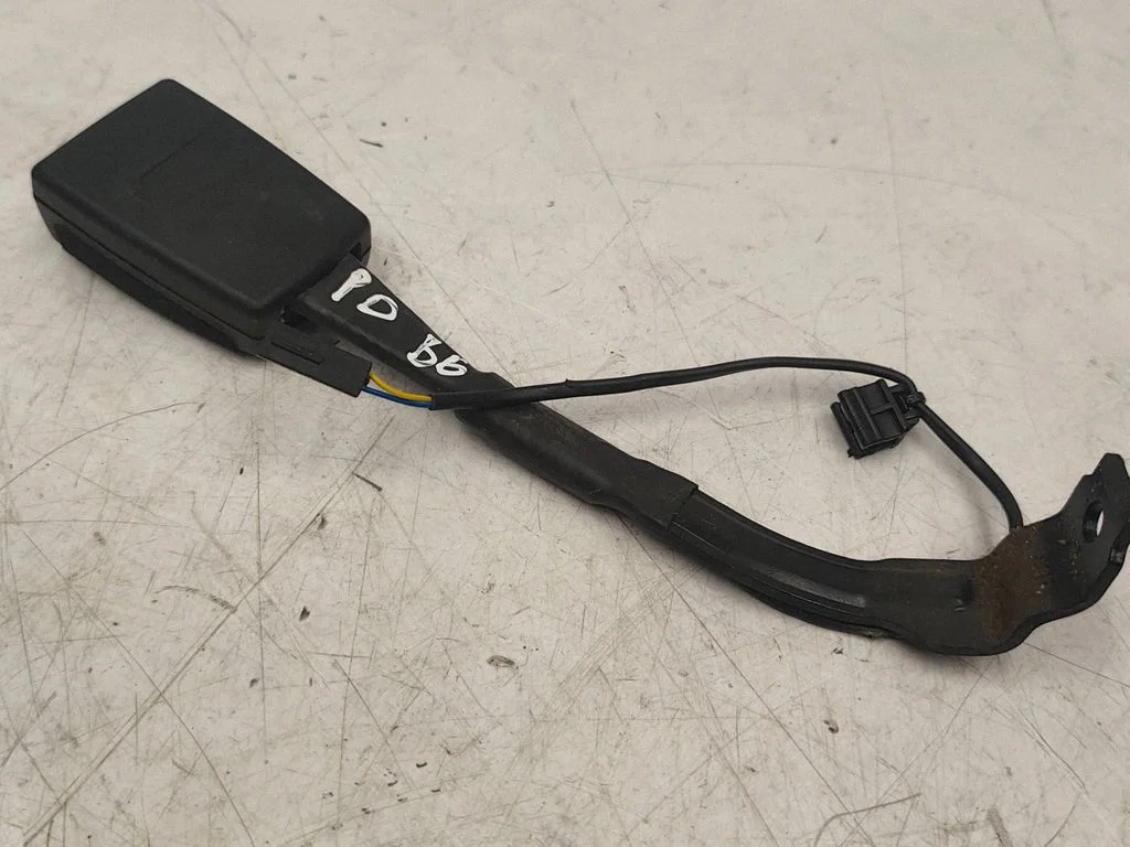 Front seatbelt buckle 1K3857756AK
