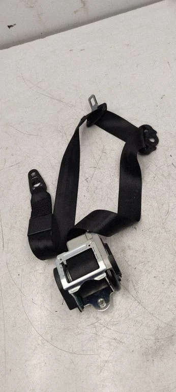 Front seatbelt 8E0857706F