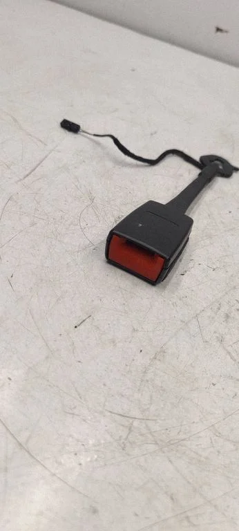Front seatbelt buckle 5G3857755B