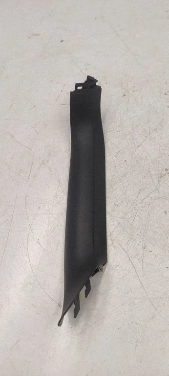 Tailgate/trunk upper cover trim – Volkswagen e-Golf (2014-)
