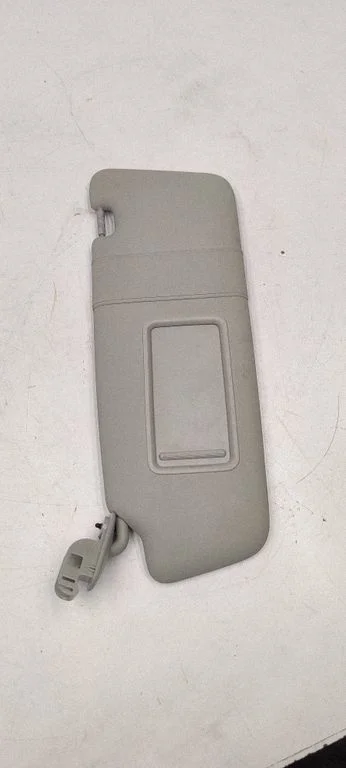 Sun visor 8P0857551