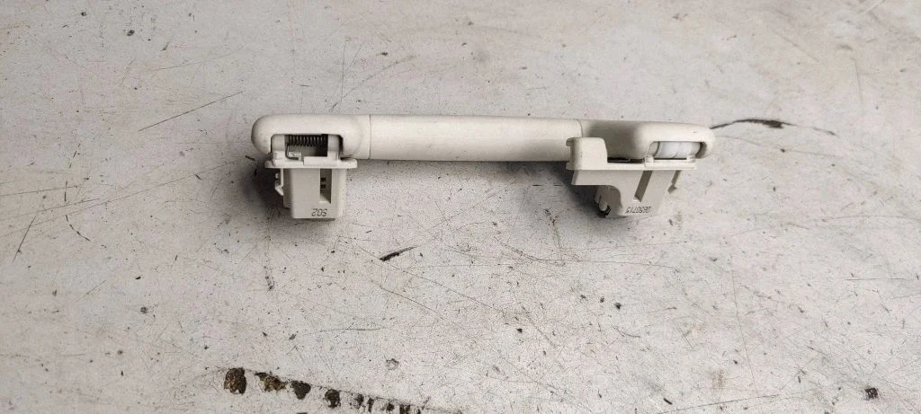 Rear interior roof grab handle 3g0857643B