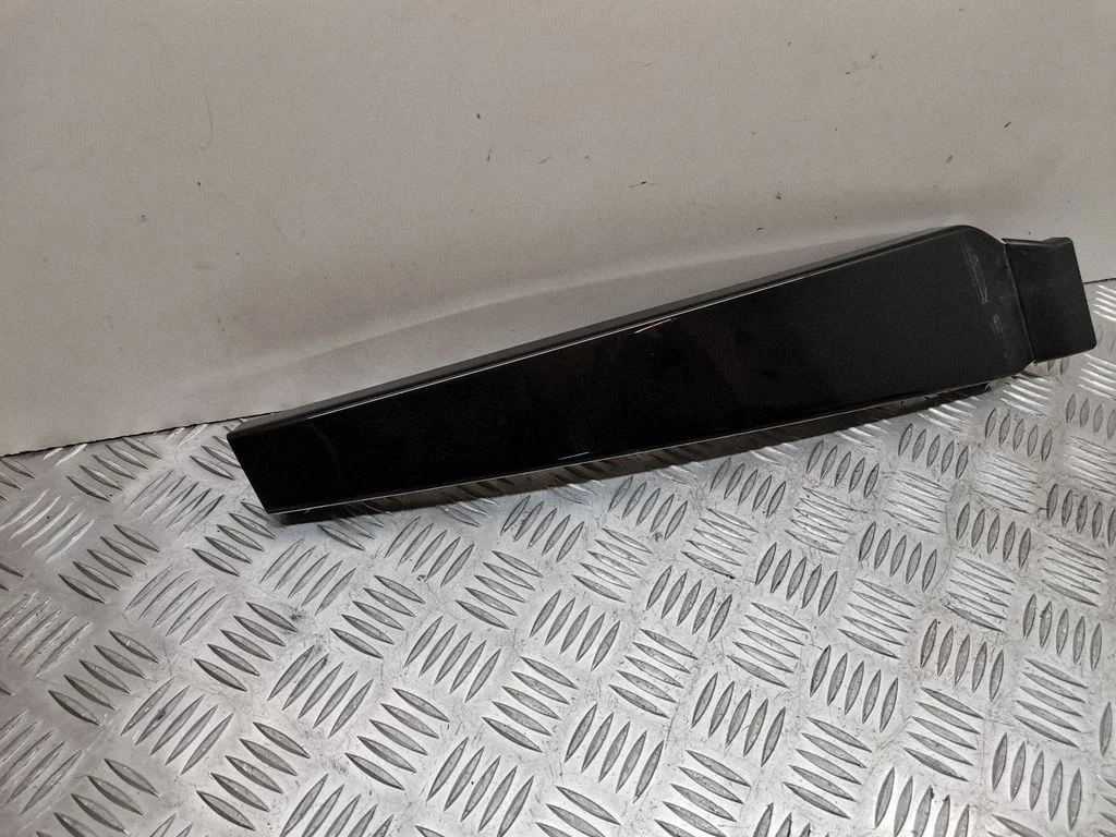 (B) pillar trim (top) 8E0853289D