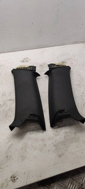 (C) pillar trim 8E9867288