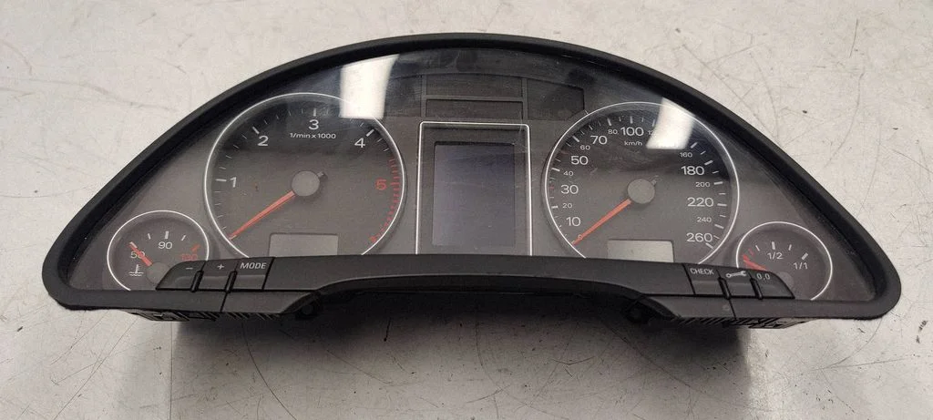 Speedometer (instrument cluster) 8E0920901D