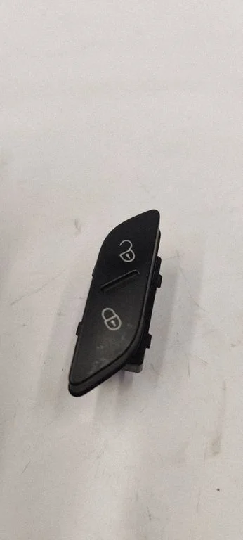 Central locking switch button 5K0962125