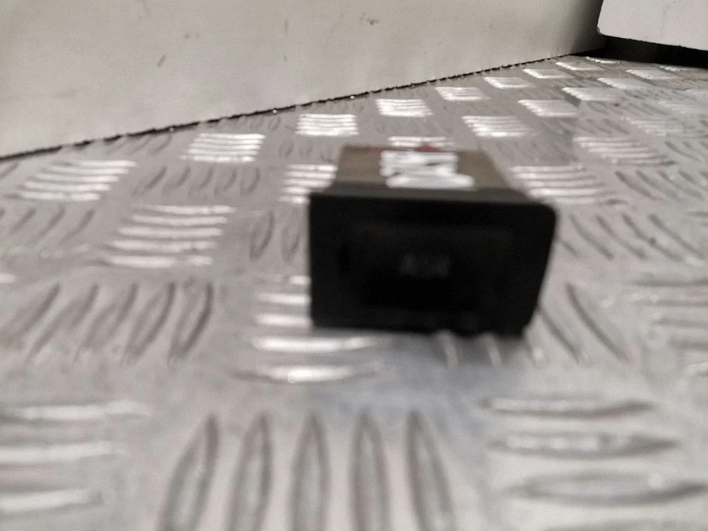 Traction control (ASR) switch 1J0927133A