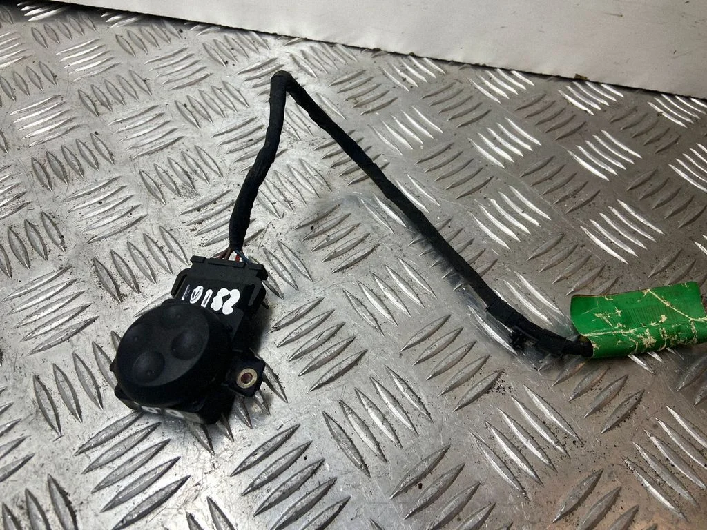 Seat control switch 8E0959777