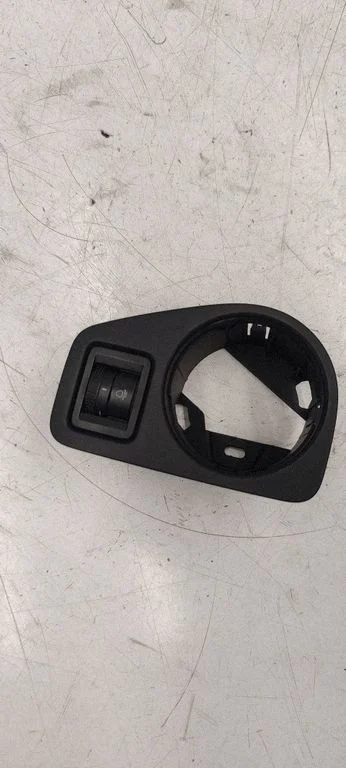 Light switch 5G1858341D