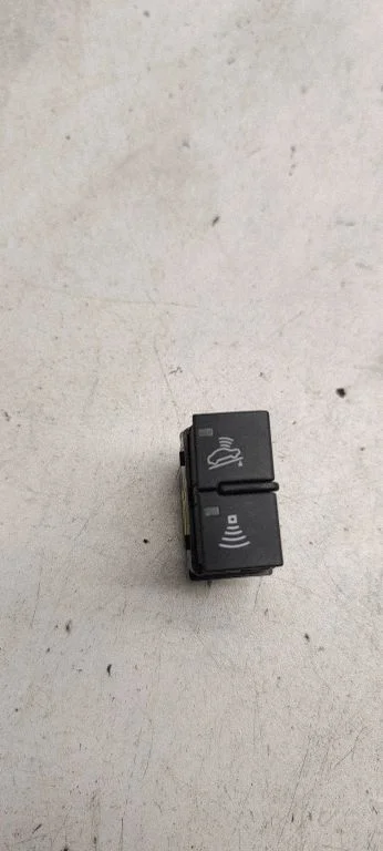 Alarm switch – Audi A4 S4 B7 8E 8H (2005-2008)