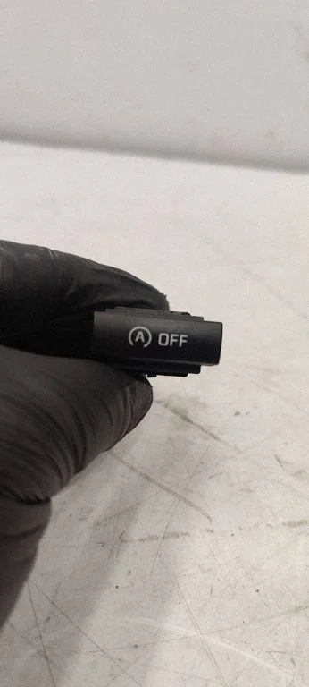 Traction control (ASR) switch 1Z0905218