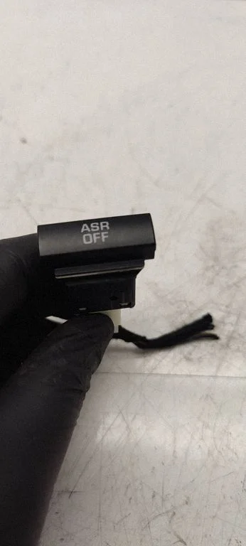 Traction control (ASR) switch 1Z0927133C