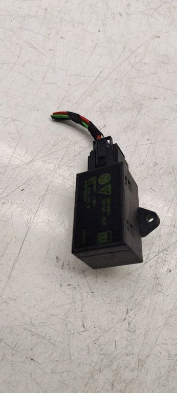 Seat heating relay – Volkswagen Golf Plus (2005-2013)