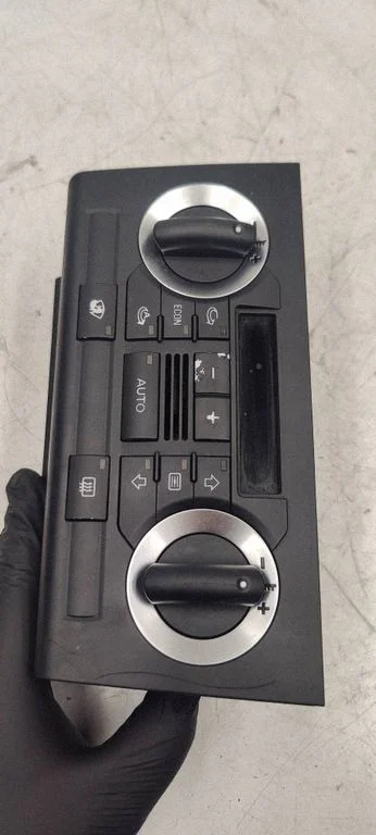 Climate control unit 8P0820043M