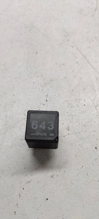 Other relay 8k0951253
