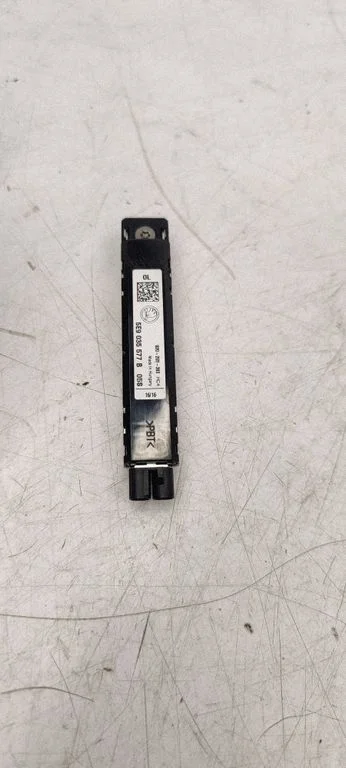 Aerial antenna amplifier – Skoda Octavia Mk3 (5E) (2013-2019)