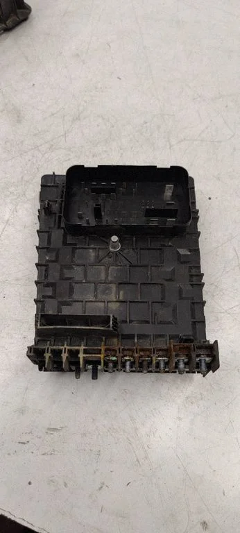 Drošinātāju bloks – Volkswagen Touran I (2003-2010)