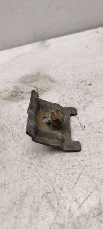 Battery bracket